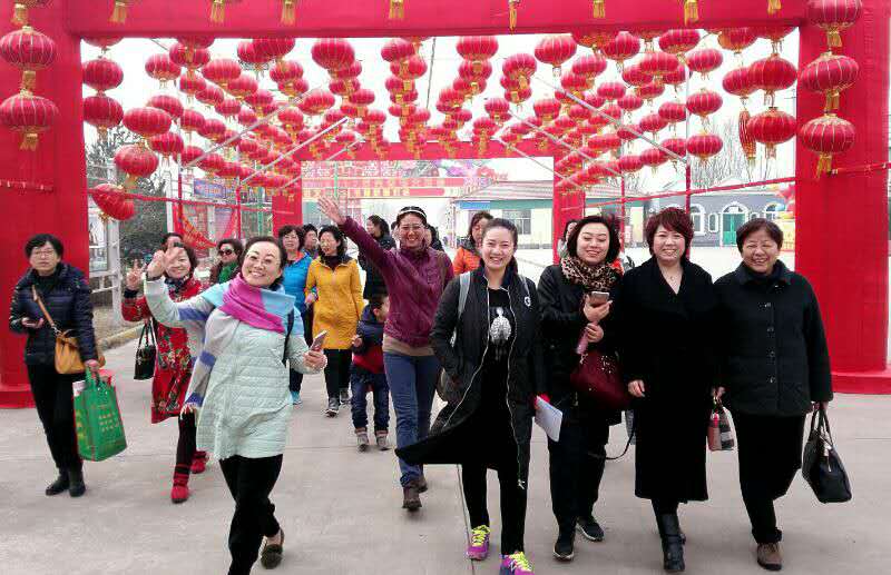 长治市女企业家协会庆三八放风筝比赛活动！（2017年3月5日）