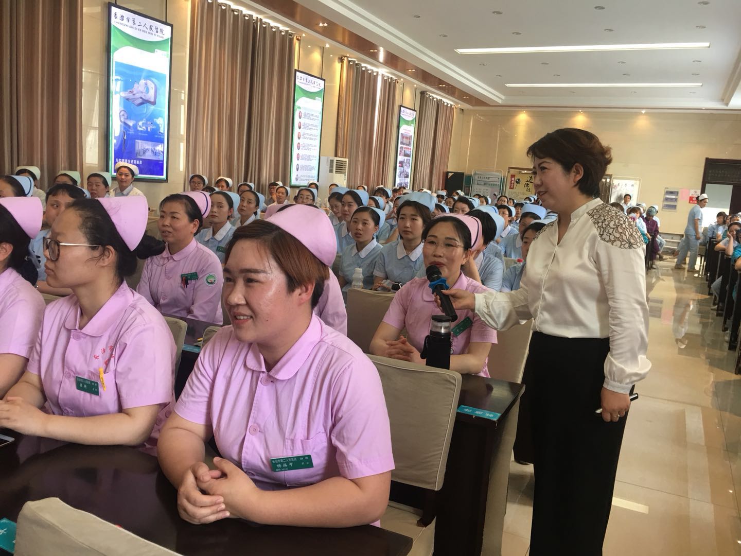 长治市人民医院护士礼仪培训